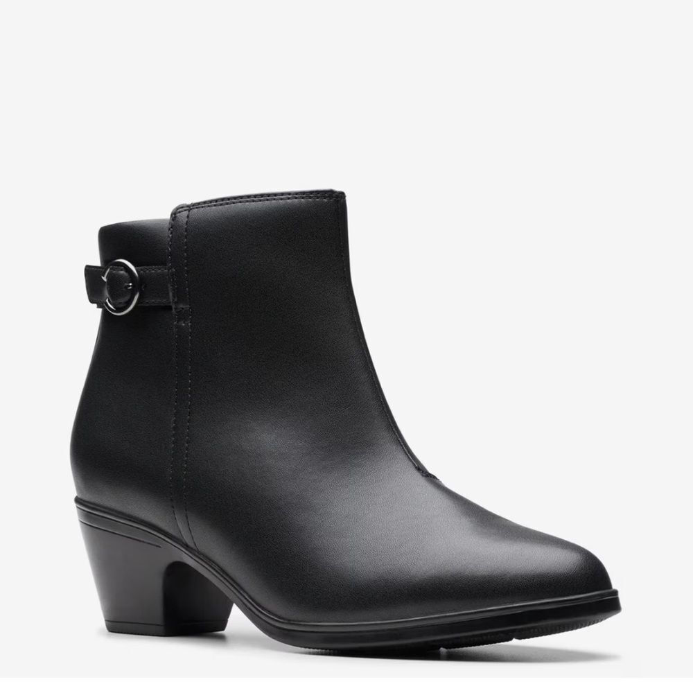 NEW CLARKS Black Leather Ankle Boots Sz 8.5